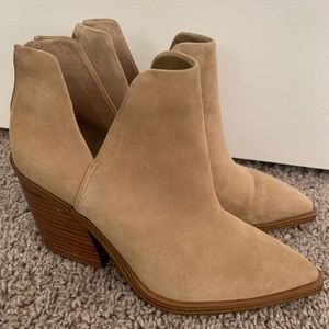 Vince camuto tan booties size 6